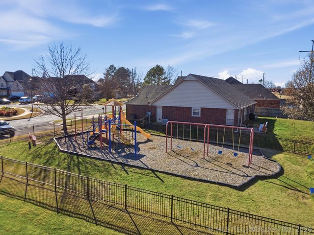 12016 S Date Avenue, Jenks, OK 74037