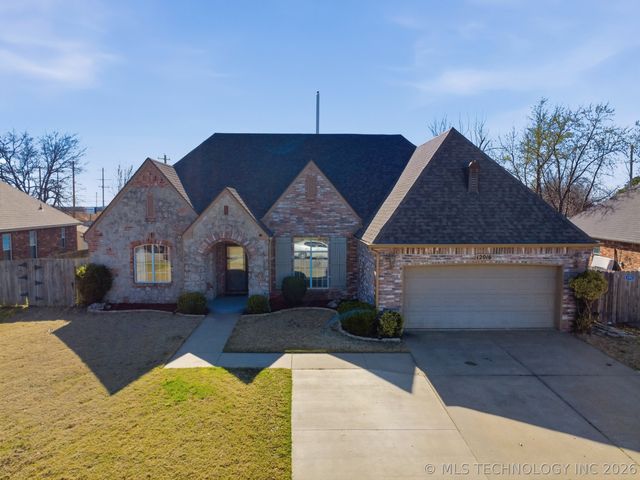 12016 S Date Avenue, Jenks, OK 74037