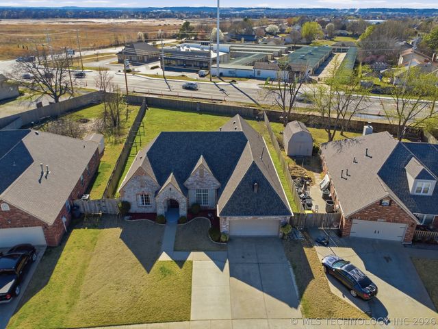 12016 S Date Avenue, Jenks, OK 74037