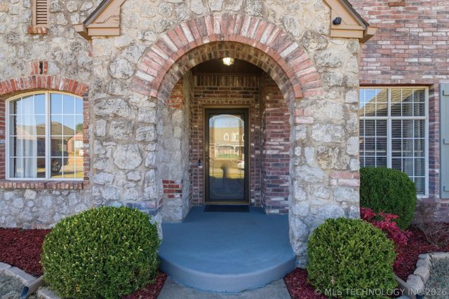 12016 S Date Avenue, Jenks, OK 74037