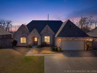 12016 S Date Avenue, Jenks, OK 74037