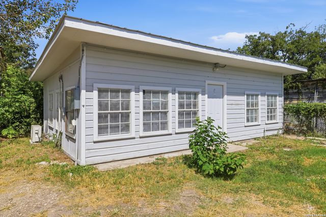 137 BRENNER ST, San Antonio, TX 78237