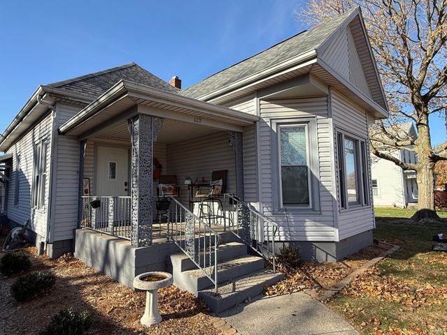 122 N Monon, Francesville, IN 47946