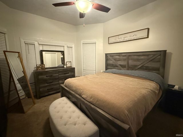 122 N Monon, Francesville, IN 47946