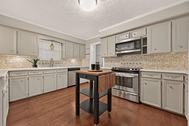 8007 Vickridge Lane, Spring, TX 77379