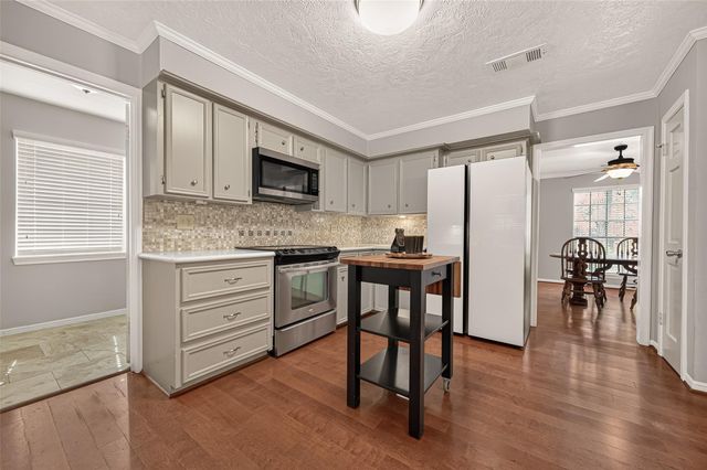 8007 Vickridge Lane, Spring, TX 77379