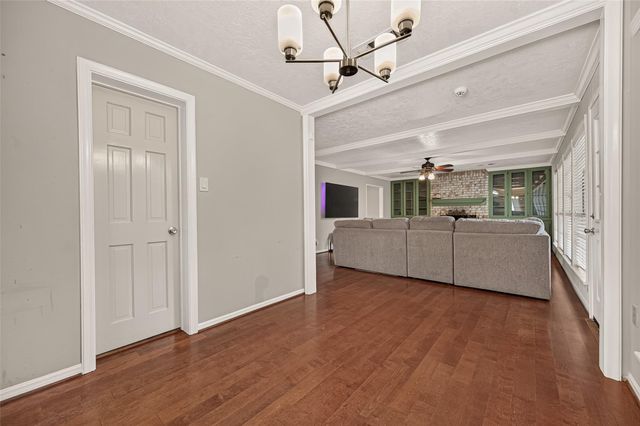 8007 Vickridge Lane, Spring, TX 77379