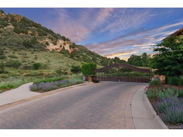 8310 Raphael Ln, Littleton, CO 80126