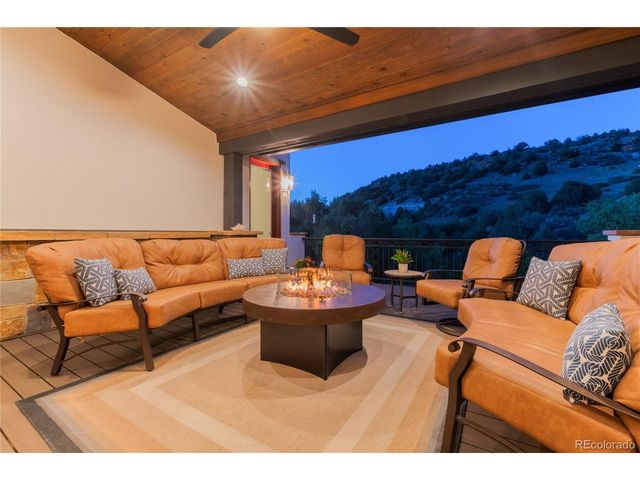 8310 Raphael Ln, Littleton, CO 80126