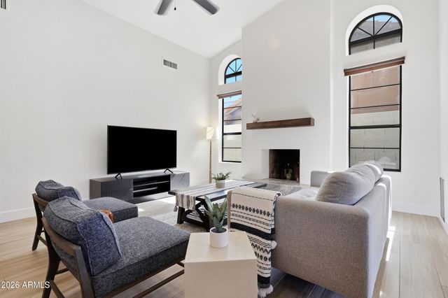 9834 E DREYFUS Avenue, Scottsdale, AZ 85260