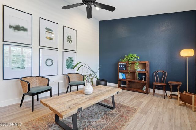9834 E DREYFUS Avenue, Scottsdale, AZ 85260