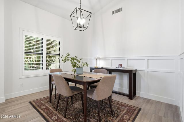 9834 E DREYFUS Avenue, Scottsdale, AZ 85260