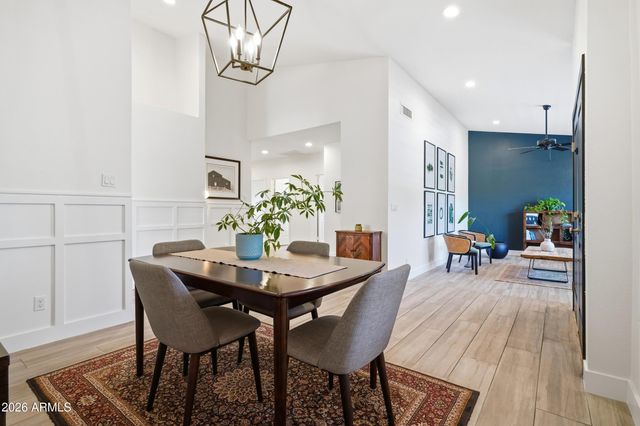 9834 E DREYFUS Avenue, Scottsdale, AZ 85260