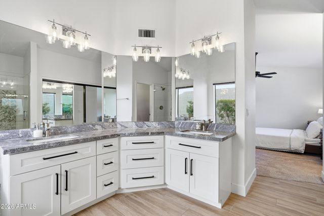 9834 E DREYFUS Avenue, Scottsdale, AZ 85260