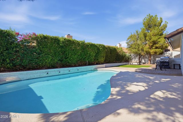 9834 E DREYFUS Avenue, Scottsdale, AZ 85260