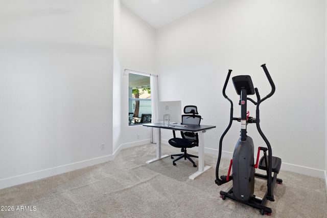 9834 E DREYFUS Avenue, Scottsdale, AZ 85260