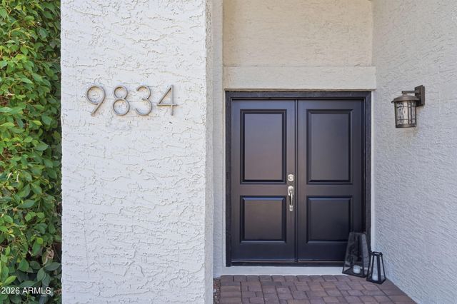 9834 E DREYFUS Avenue, Scottsdale, AZ 85260