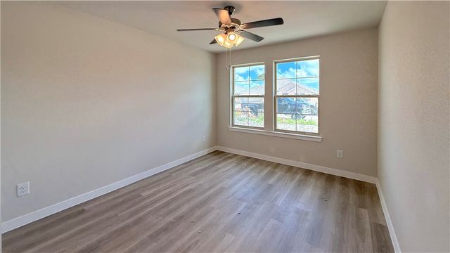 1446 Irigoyen St, Corpus Christi, TX 78415