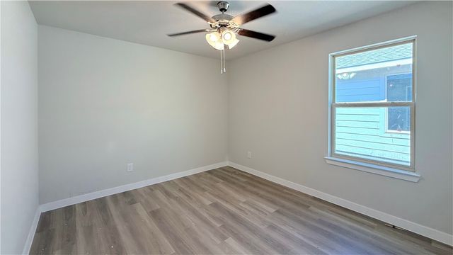 1446 Irigoyen St, Corpus Christi, TX 78415