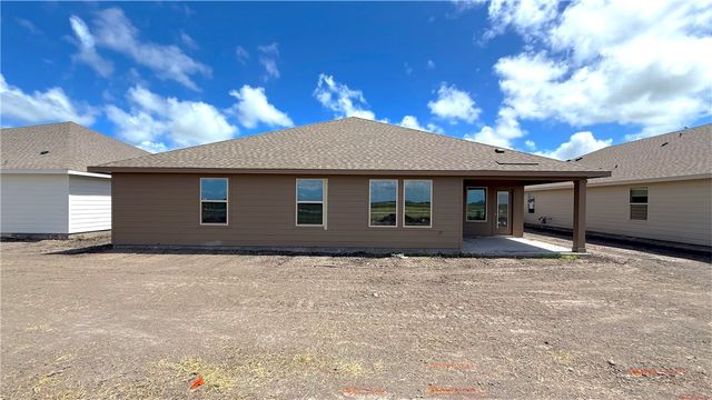 1446 Irigoyen St, Corpus Christi, TX 78415