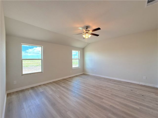 1446 Irigoyen St, Corpus Christi, TX 78415