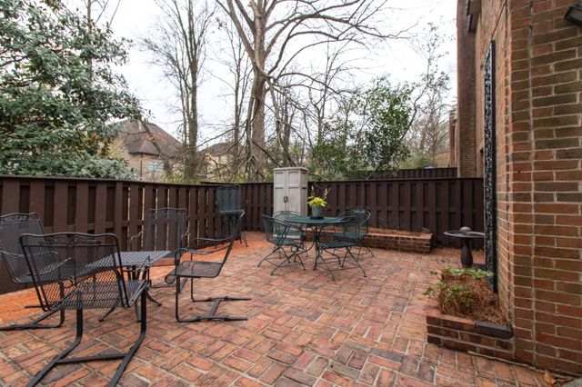 674 Timber Ln, Nashville, TN 37215