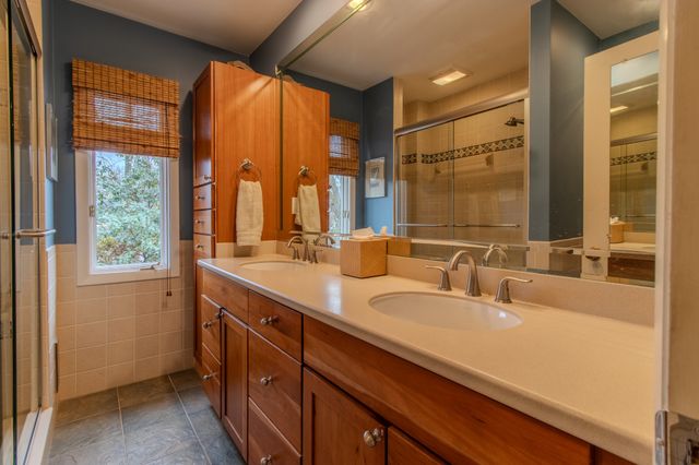 674 Timber Ln, Nashville, TN 37215