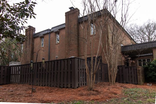 674 Timber Ln, Nashville, TN 37215