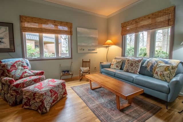 674 Timber Ln, Nashville, TN 37215