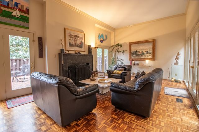 674 Timber Ln, Nashville, TN 37215