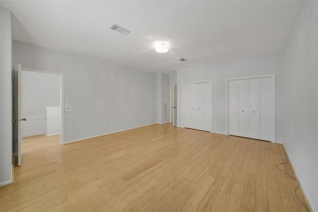 2423 Nantucket Drive, Houston, TX 77057