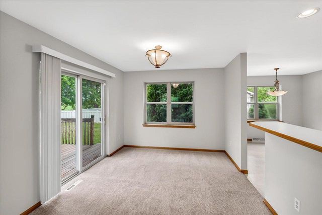 1331 Swordleaf Lane, Sun Prairie, WI 53590