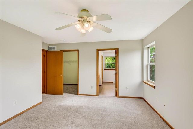 1331 Swordleaf Lane, Sun Prairie, WI 53590