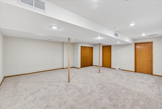 1331 Swordleaf Lane, Sun Prairie, WI 53590