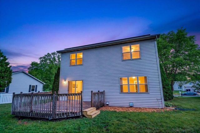 1331 Swordleaf Lane, Sun Prairie, WI 53590