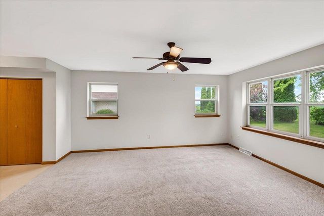 1331 Swordleaf Lane, Sun Prairie, WI 53590