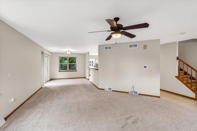 1331 Swordleaf Lane, Sun Prairie, WI 53590