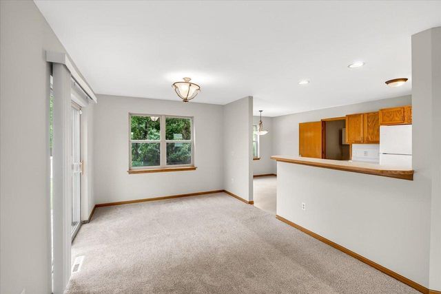 1331 Swordleaf Lane, Sun Prairie, WI 53590