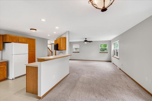 1331 Swordleaf Lane, Sun Prairie, WI 53590