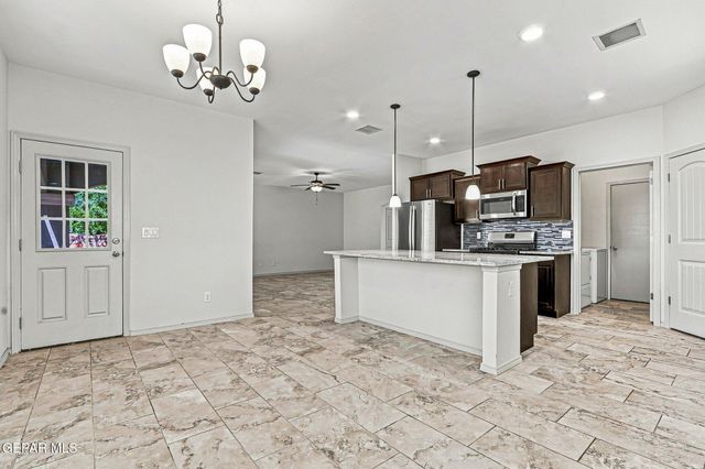 1089 Indigo Sky Street, Horizon City, TX 79928