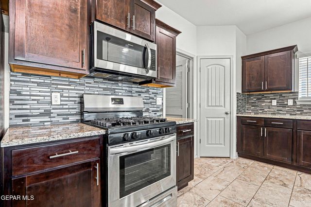 1089 Indigo Sky Street, Horizon City, TX 79928
