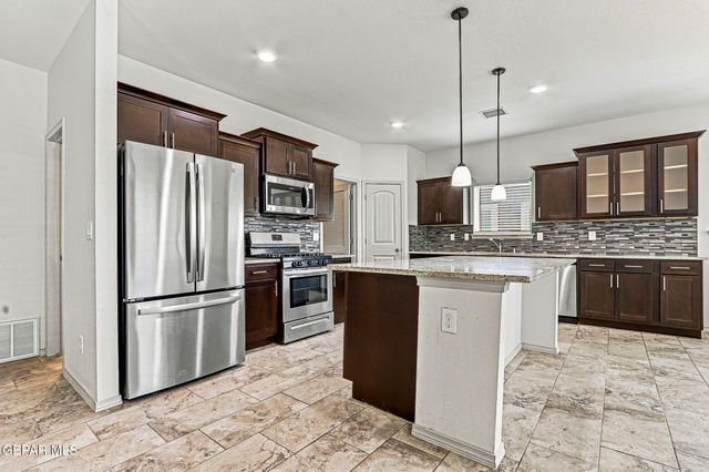 1089 Indigo Sky Street, Horizon City, TX 79928