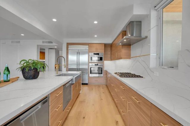 3097 Madison Street 301, Carlsbad, CA 92008