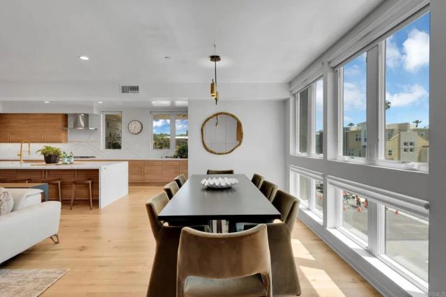 3097 Madison Street 301, Carlsbad, CA 92008