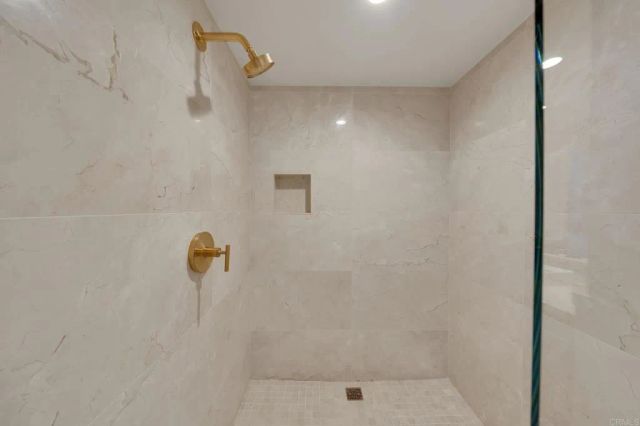 3097 Madison Street 301, Carlsbad, CA 92008