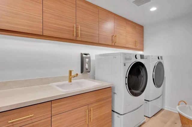 3097 Madison Street 301, Carlsbad, CA 92008