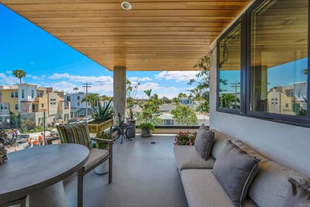3097 Madison Street 301, Carlsbad, CA 92008