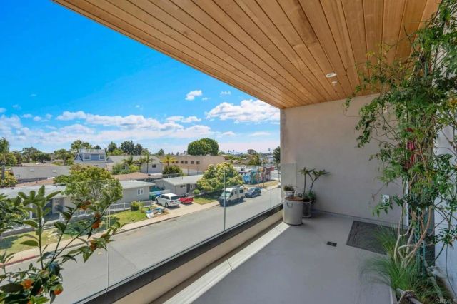 3097 Madison Street 301, Carlsbad, CA 92008