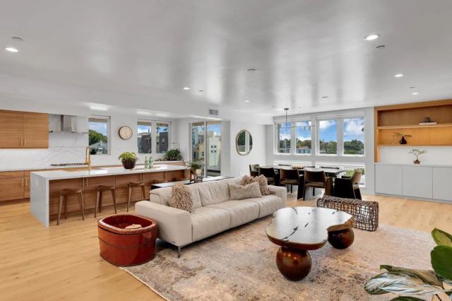3097 Madison Street 301, Carlsbad, CA 92008