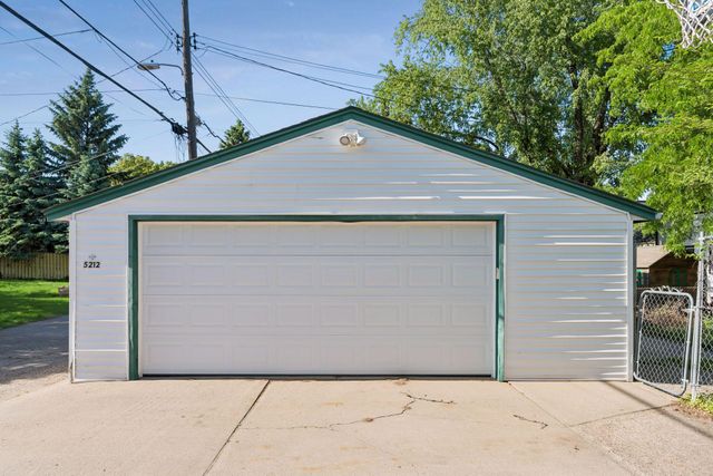 5212 47th Avenue S, Minneapolis, MN 55417